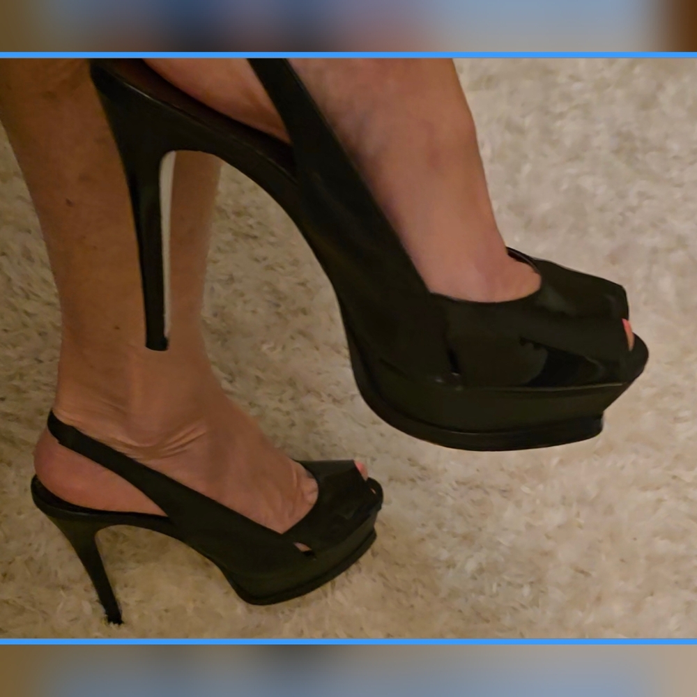 8 VINTAGE bebe platforms heels 👠